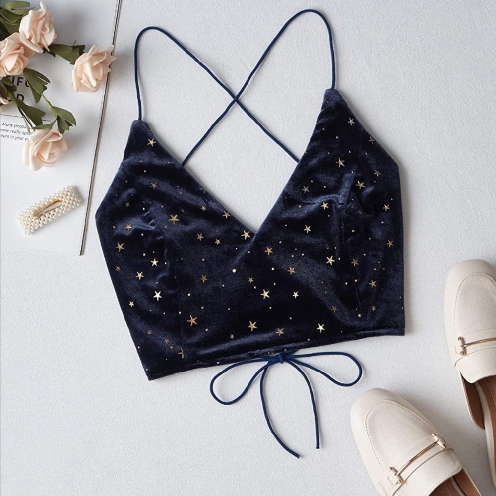 ✨Galaxy print velvet crop top✨